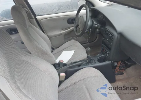 2001 Saturn Sl z USA, uszkodzony, nr VIN 1G8ZF52801Z292228